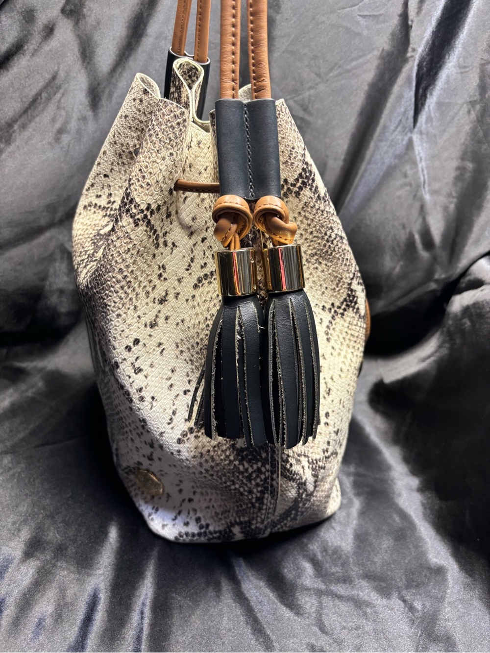 Vince Camuto Lorin Python Print Drawstring Bucket Bag - Picture 4 of 10